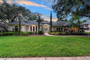 540 Crescent Hills Dr, LAKELAND