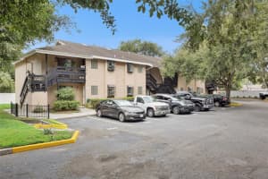 560 Trellis Ct #b, ORLANDO