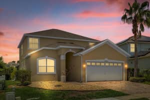 254 Gleneagles Dr, DAVENPORT