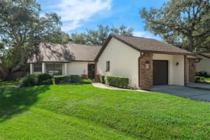 123 Golf Club Dr, LONGWOOD