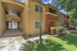 636 Kenwick Cir #105, CASSELBERRY