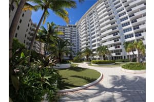 100 Lincoln Rd #332, MIAMI BEACH