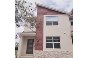 73 Myrtle St, LONGWOOD