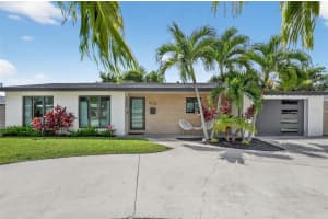 906 Se 13th Ct, DEERFIELD BEACH