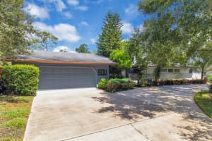 211 Royal Oaks Cir, LONGWOOD