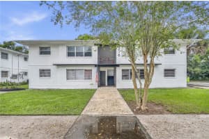 316 W Howry Ave #4, DELAND