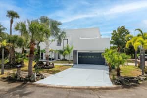 807 W Central Blvd, CAPE CANAVERAL 807 W Central Blvd, CAPE CANAVERAL