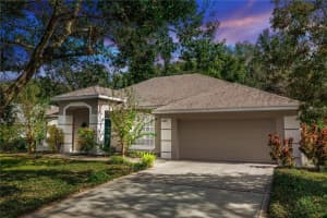 2509 Gables Dr, EUSTIS