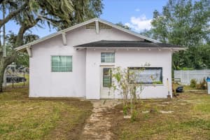 122 W Smith Ave, HAINES CITY