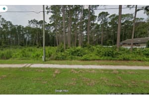 2585 Captain Dr, DELTONA
