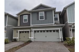 990 E 10th St, APOPKA