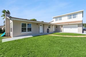 1051 Eva St, DELTONA