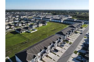 3189 Laurent Loop, DAVENPORT