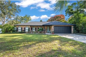 22 Rosedown Blvd, DEBARY