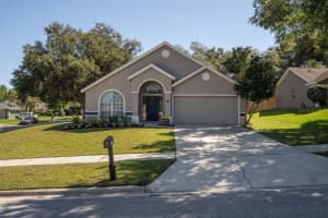 800 Hatteras Ave, MINNEOLA