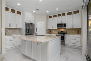 10125 N Golden Elm Dr, ESTERO