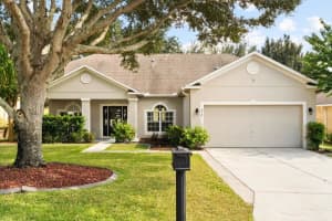 872 Marietta Ln, EUSTIS