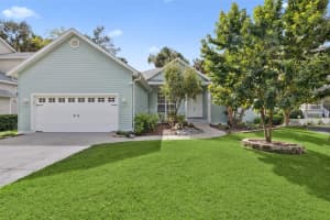 195 River Village Drive, DEBARY