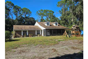 912 Old Polk City Rd, LAKELAND