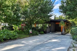 131 W Lauren Ct, FERN PARK 131 W Lauren Ct, FERN PARK