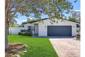 4345 Helena St Ne, ST PETERSBURG