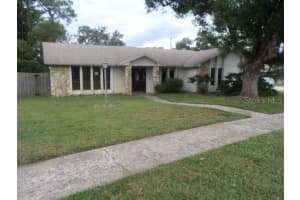 210 Banbury Ct, LONGWOOD