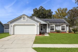 937 Old Mail Ln, SANFORD