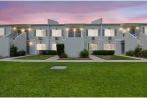 4127 Dolphin Dr #4127, TAMPA