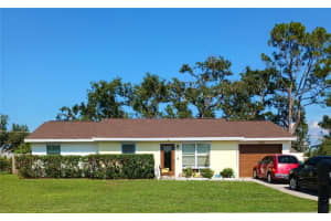 1586 Beacon Dr, PORT CHARLOTTE