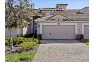 8403 Riverdale Ln, DAVENPORT 8403 Riverdale Ln, DAVENPORT