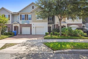 1043 Taramundi Dr, OVIEDO