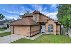 323 Oak Park Pl, CASSELBERRY