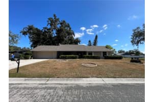 2204 Cherokee Trl, VALRICO