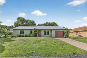 2252 Se Aneci St, Port Saint Lucie 2252 Se Aneci St, Port Saint Lucie