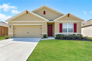 432 Tanglewood Dr, DAVENPORT