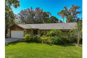 1316 Classic Dr, LONGWOOD