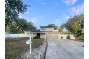1911 Rambling Ln, BRANDON