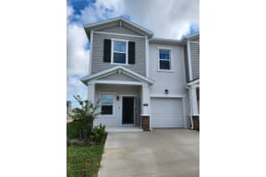 3258 Laurent Loop, DAVENPORT