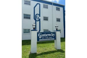 350 79th Ave N #122, ST PETERSBURG