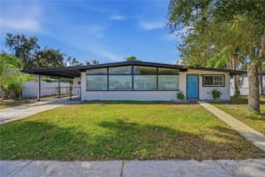 316 Country Club Dr, OLDSMAR