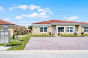 1772 Coriander Dr, KISSIMMEE