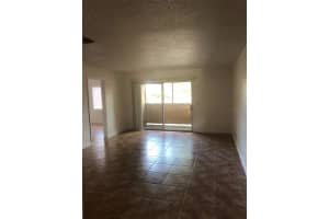 656 Kenwick Cir #202, CASSELBERRY