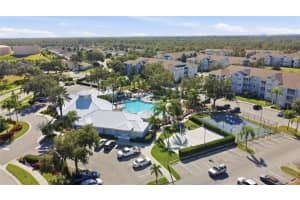 2302 Silver Palm Dr #202, KISSIMMEE
