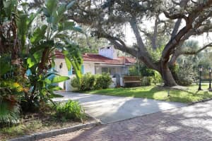 7716 Dartmouth Ave N, ST PETERSBURG