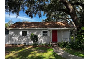 495 Fern Ave, TAVARES