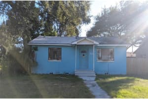 650 Paris Ave S, ST PETERSBURG