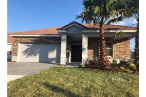 1408 Oak Marsh St, DAVENPORT