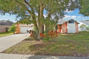 385 Island Oaks Pl, MERRITT ISLAND