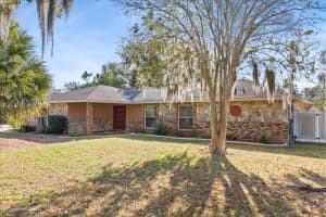 2047 Rocky Hill Dr, DELTONA