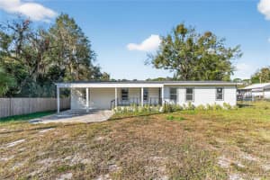 40415 Country Rd, EUSTIS